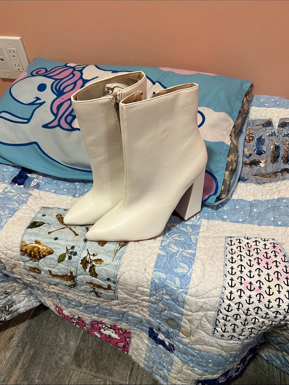 Boohoo White Pointed Toe Block Heel Ankle Boots Brand new